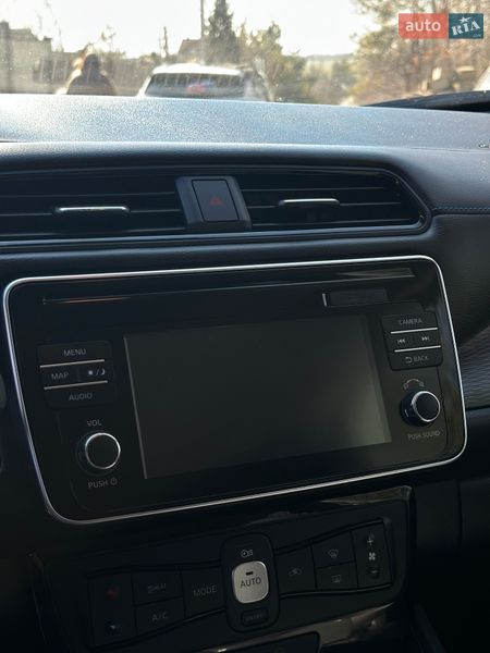 Хетчбек Nissan Leaf 2018 в Львові