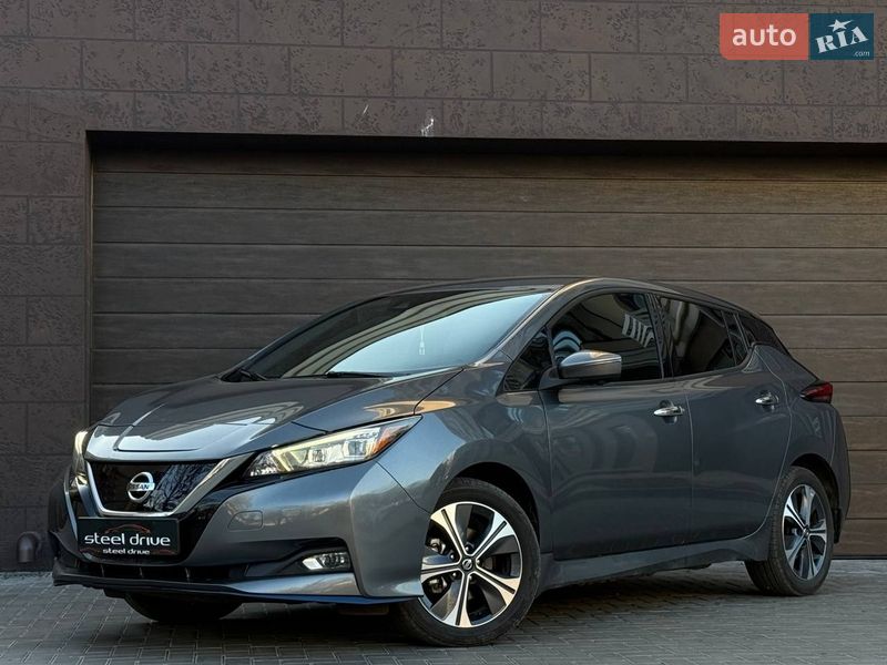 Хэтчбек Nissan Leaf 2020 в Николаеве
