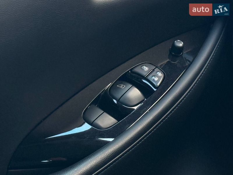 Хэтчбек Nissan Leaf 2020 в Николаеве