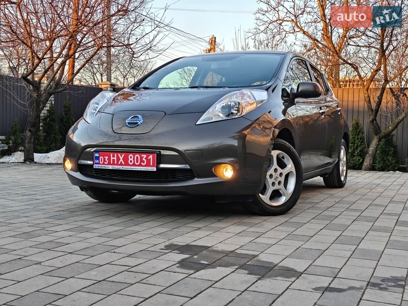 Хетчбек Nissan Leaf 2016 в Івано-Франківську