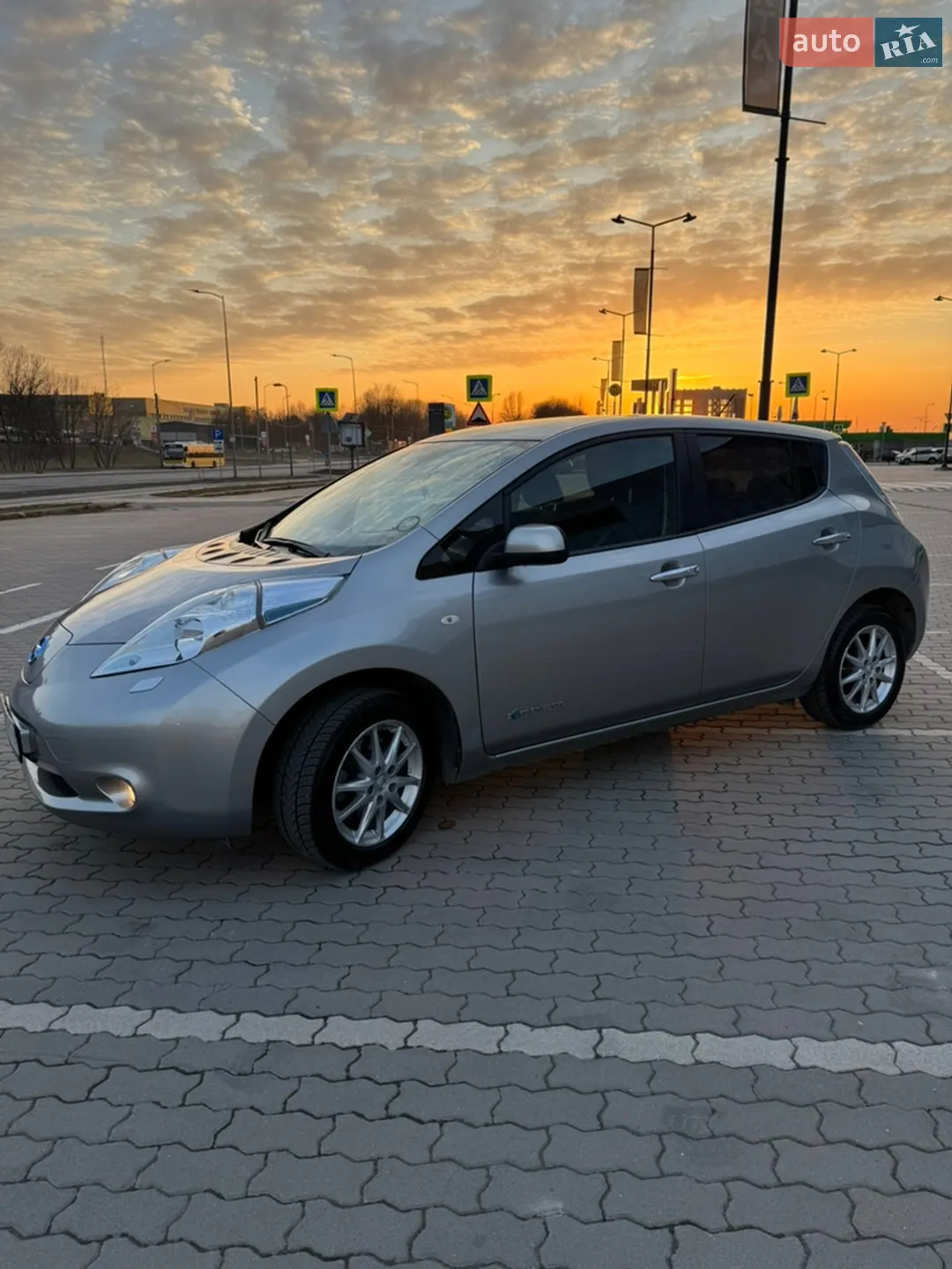 2015 Nissan Leaf - мініатюра 4