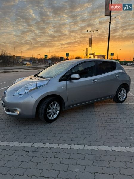Хетчбек Nissan Leaf 2015 в Львові