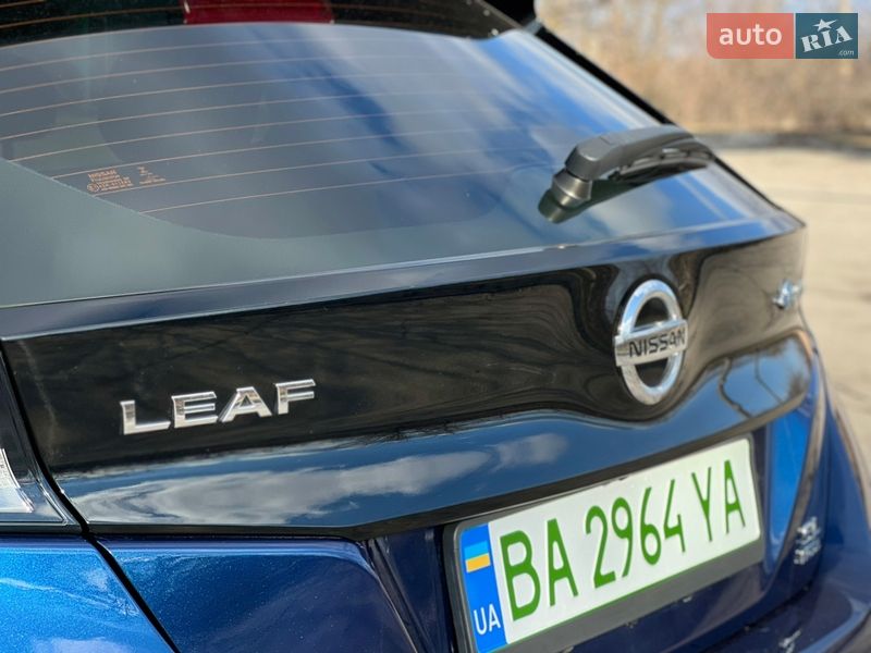 Хэтчбек Nissan Leaf 2020 в Кропивницком