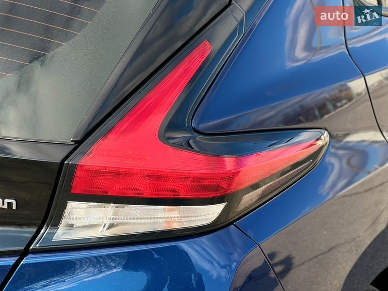 Хэтчбек Nissan Leaf 2020 в Кропивницком