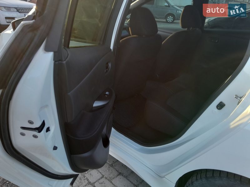 Хэтчбек Nissan Leaf 2019 в Черновцах