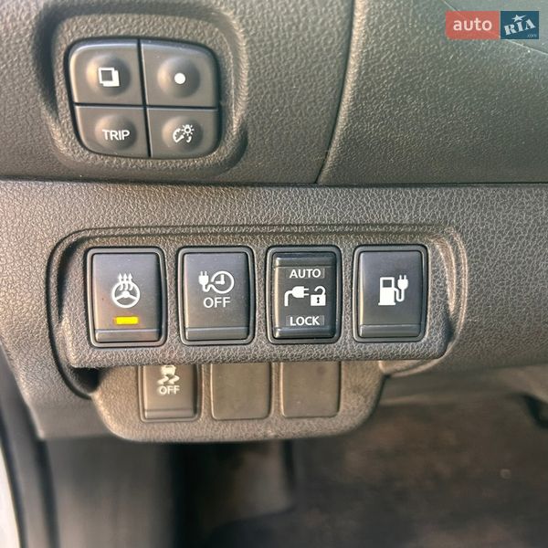 Хетчбек Nissan Leaf 2015 в Одесі