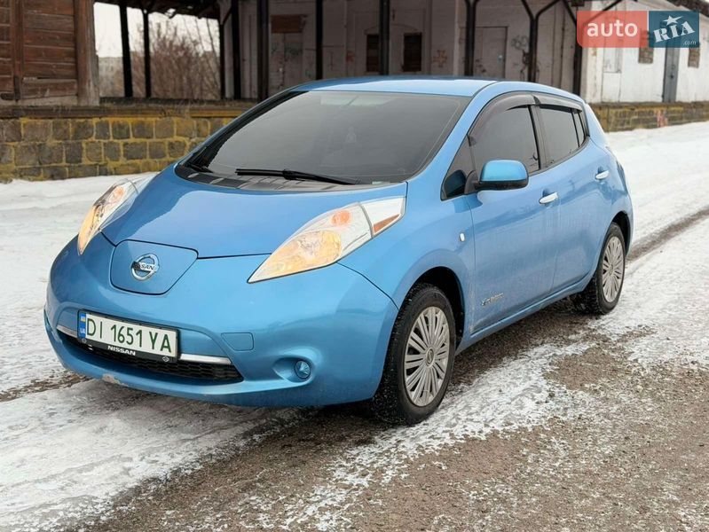 Хэтчбек Nissan Leaf 2014 в Любаре
