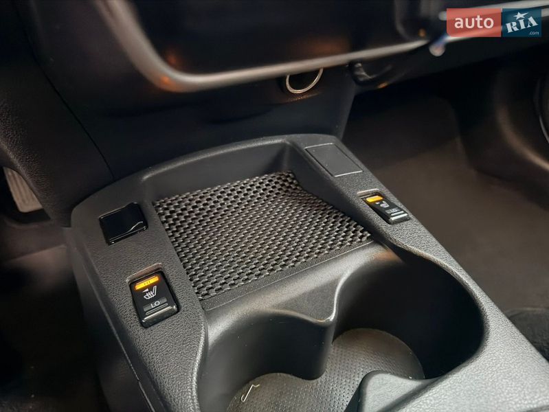 Хэтчбек Nissan Leaf 2014 в Любаре