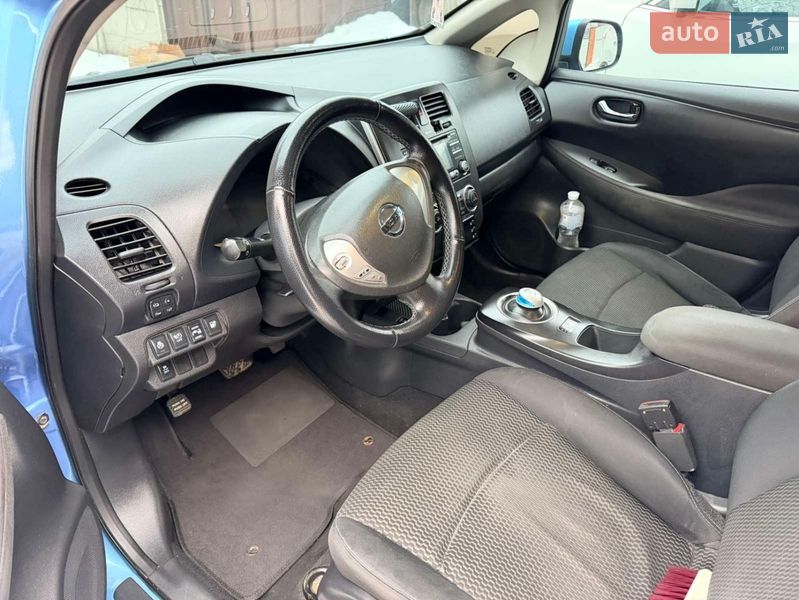 Хэтчбек Nissan Leaf 2014 в Любаре