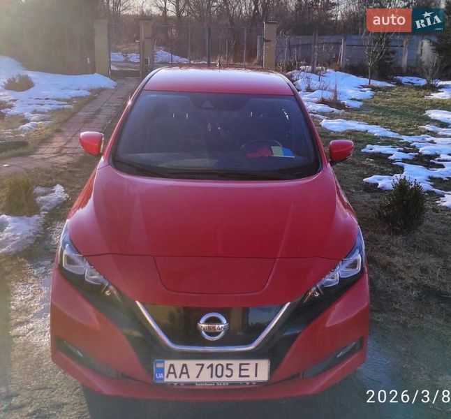 Хетчбек Nissan Leaf 2018 в Києві