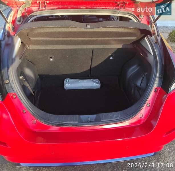 Хетчбек Nissan Leaf 2018 в Києві