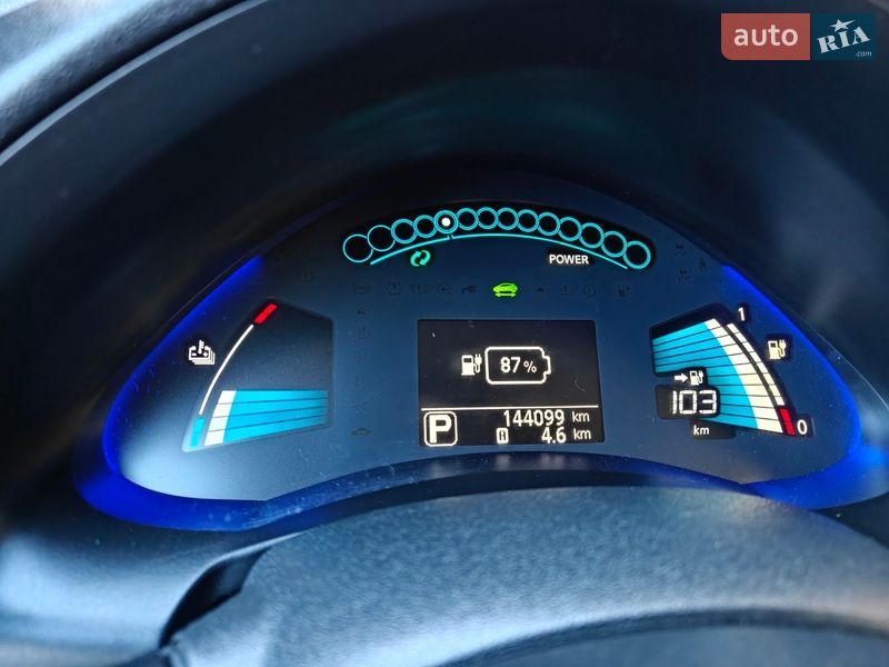 Хетчбек Nissan Leaf 2016 в Івано-Франківську