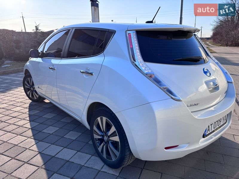 Хэтчбек Nissan Leaf 2014 в Стрые