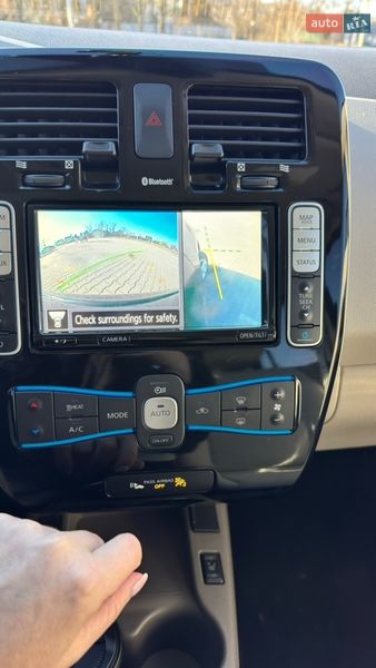 Хетчбек Nissan Leaf 2014 в Одесі