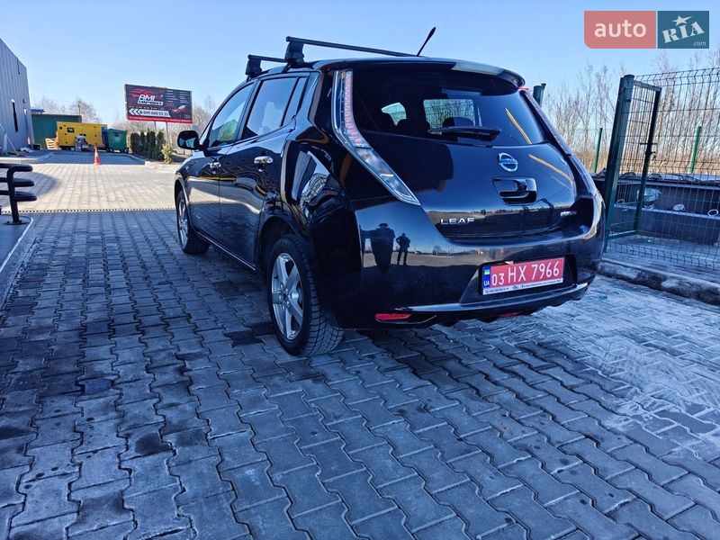 Хетчбек Nissan Leaf 2014 в Івано-Франківську