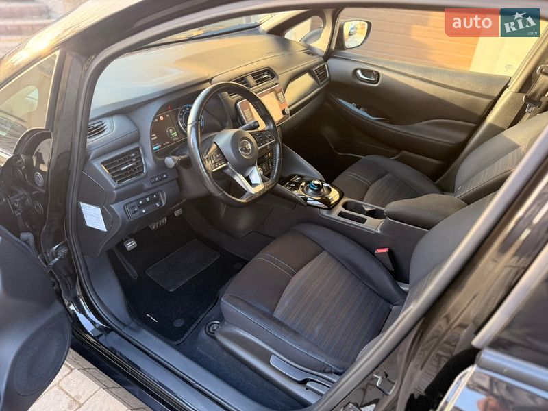 Хэтчбек Nissan Leaf 2020 в Львове
