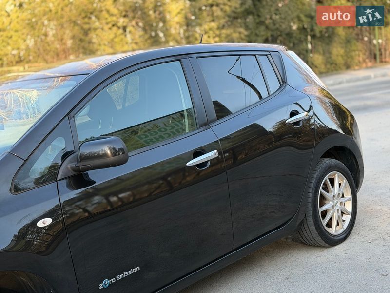 Хэтчбек Nissan Leaf 2017 в Трускавце