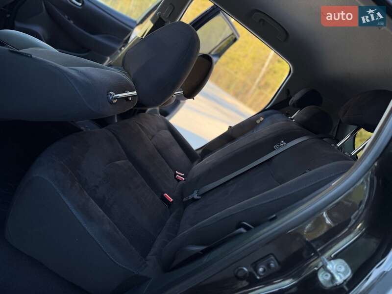 Хэтчбек Nissan Leaf 2017 в Трускавце