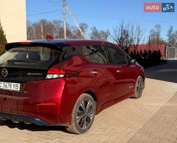Хэтчбек Nissan Leaf 2018 в Львове