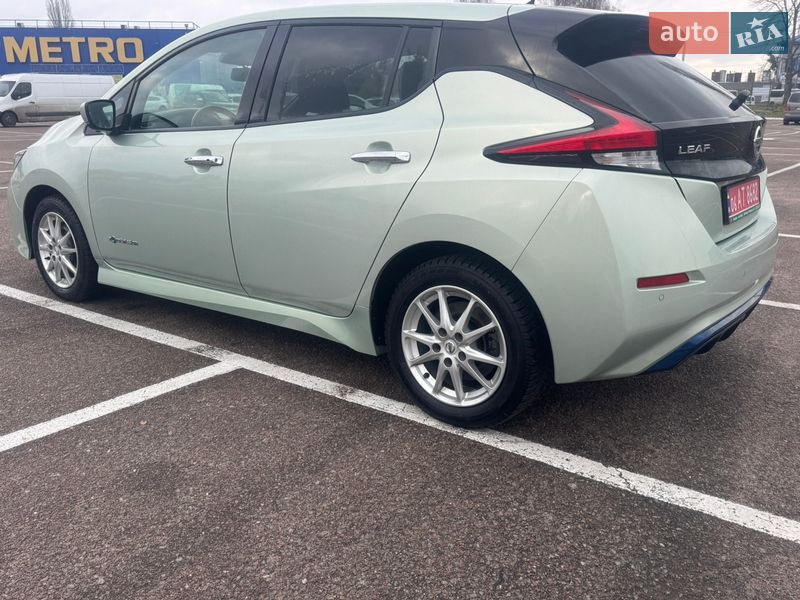 Хэтчбек Nissan Leaf 2018 в Житомире