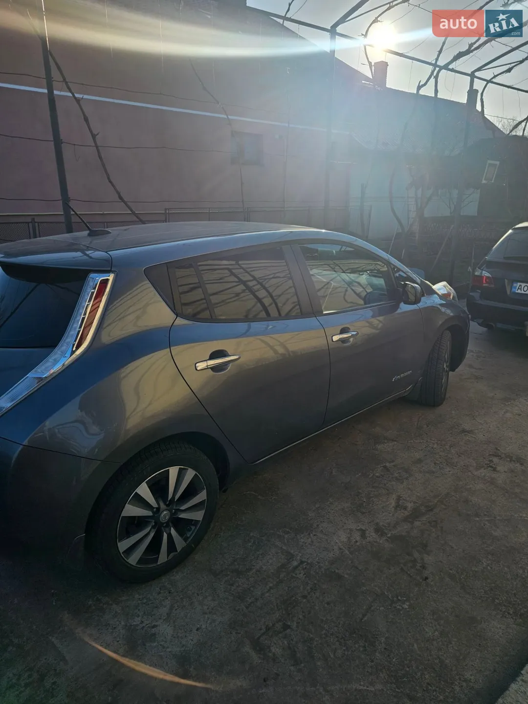 2015 Nissan Leaf - мініатюра 2
