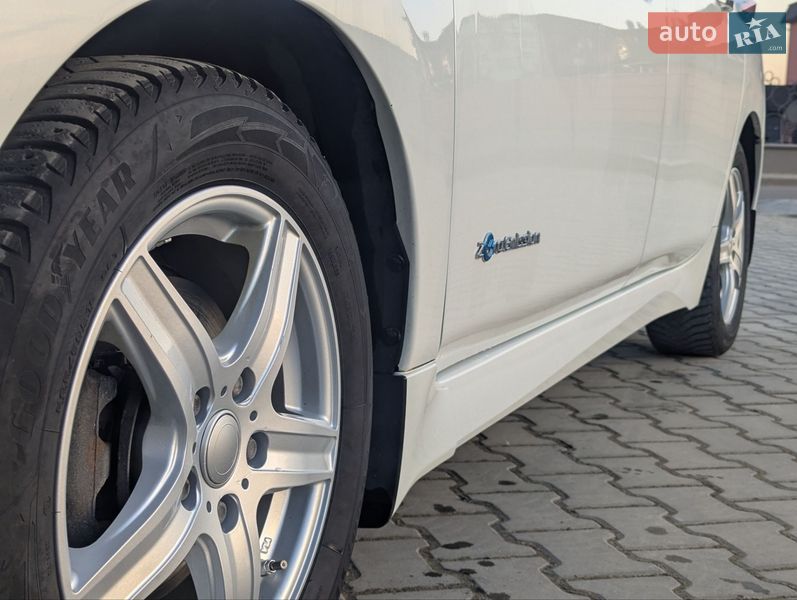 Хэтчбек Nissan Leaf 2018 в Дрогобыче