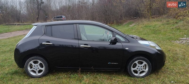 Хэтчбек Nissan Leaf 2014 в Житомире