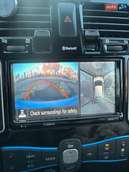 Хетчбек Nissan Leaf 2013 в Бучі