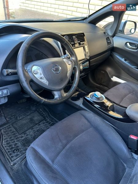 Хетчбек Nissan Leaf 2013 в Бучі