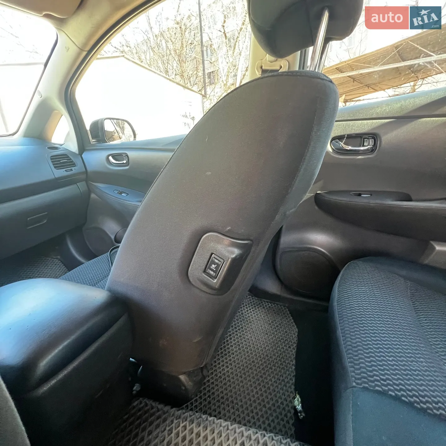 2015 Nissan Leaf - мініатюра 12