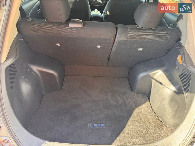 Хэтчбек Nissan Leaf 2014 в Виннице