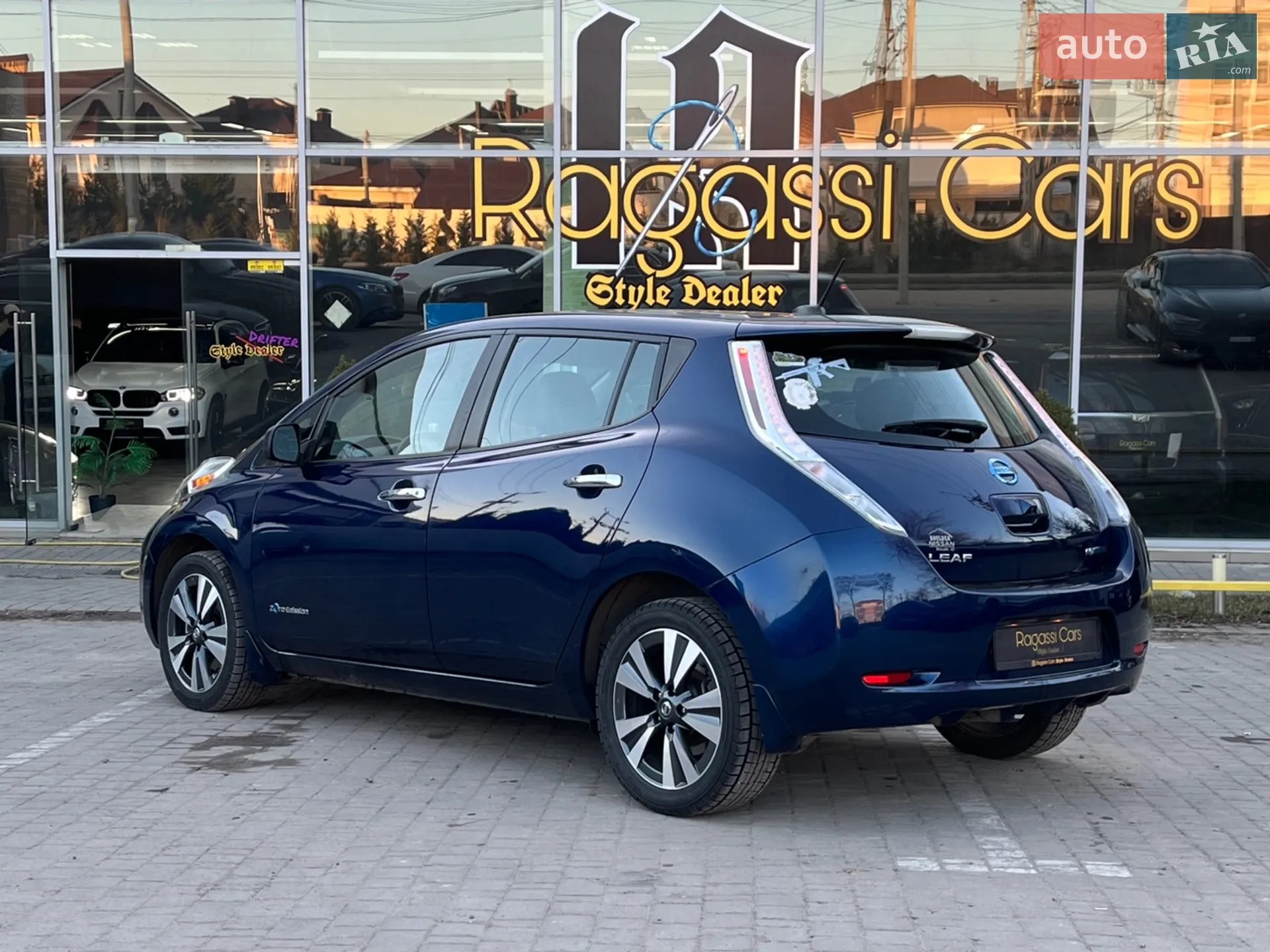 2016 Nissan Leaf - мініатюра 5