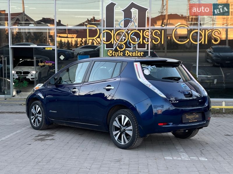 Хэтчбек Nissan Leaf 2016 в Одессе