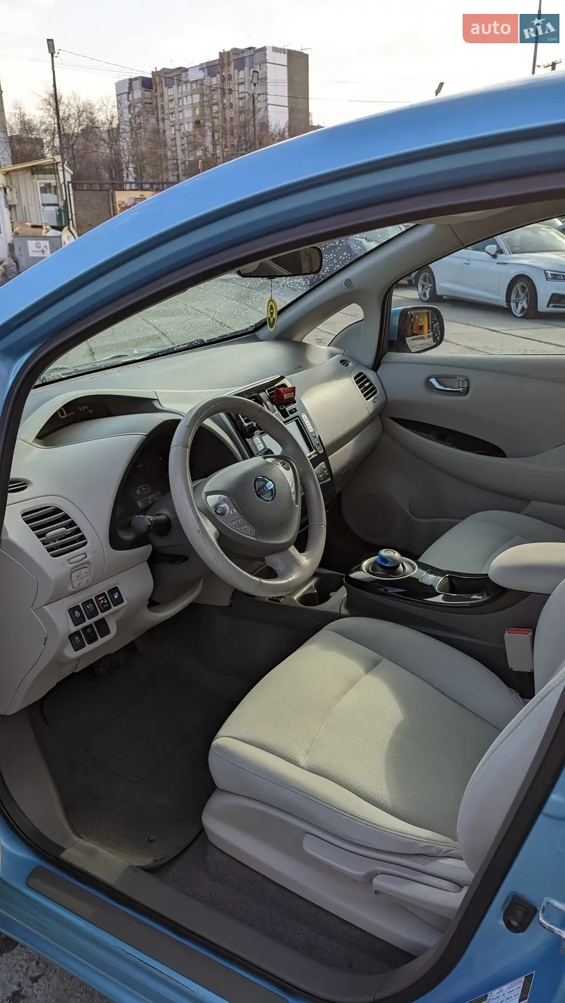 2015 Nissan Leaf - мініатюра 13