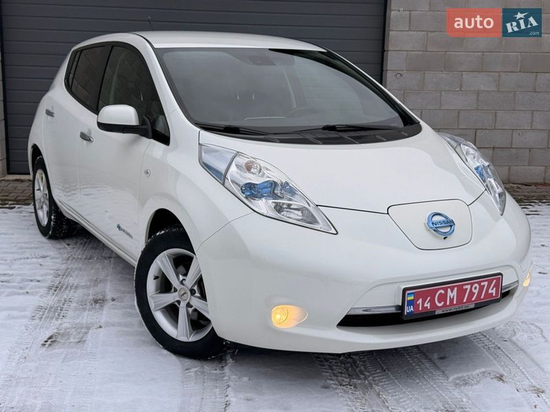 Хетчбек Nissan Leaf 2014 в Сарнах