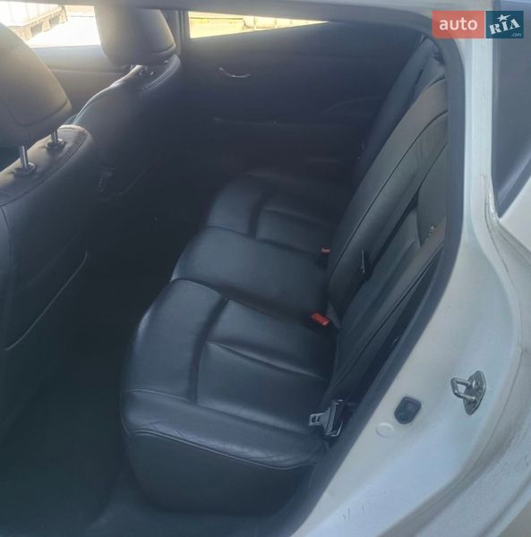 Хетчбек Nissan Leaf 2013 в Запоріжжі