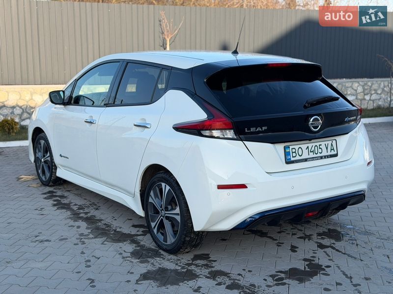 Хэтчбек Nissan Leaf 2021 в Тернополе
