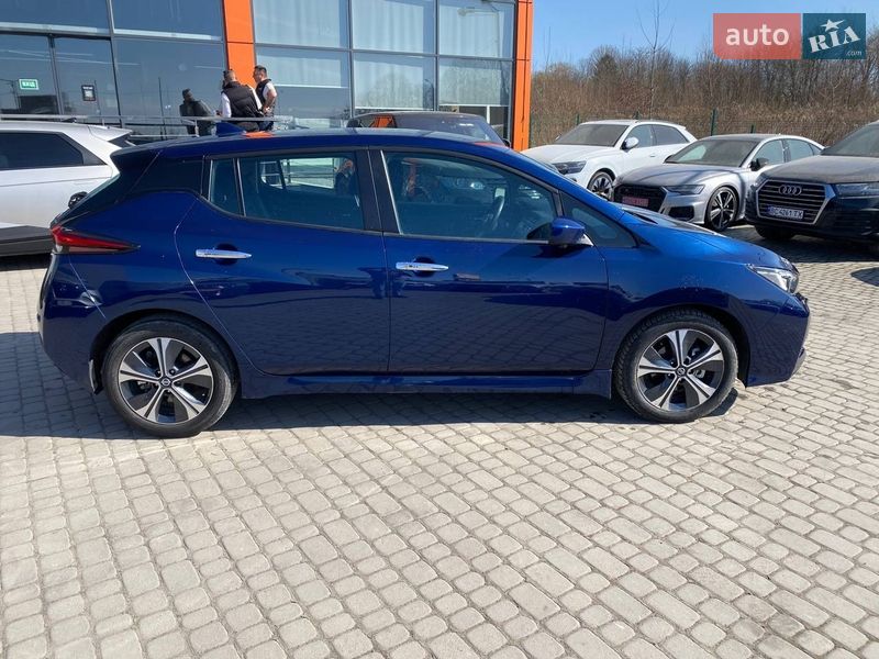 Хэтчбек Nissan Leaf 2020 в Львове