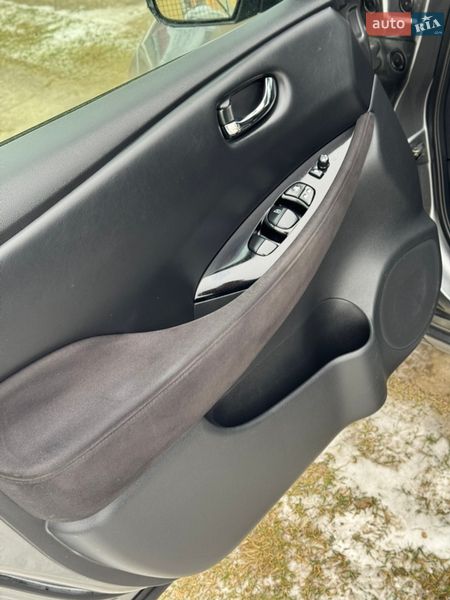 Хэтчбек Nissan Leaf 2013 в Дрогобыче