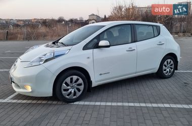 Хетчбек Nissan Leaf 2017 в Дубні