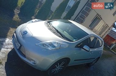 Хэтчбек Nissan Leaf 2012 в Ивано-Франковске
