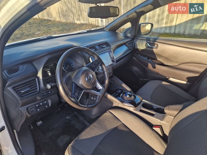 Хетчбек Nissan Leaf 2020 в Харкові фото 11 Хетчбек Nissan Leaf 2020 в Харкові