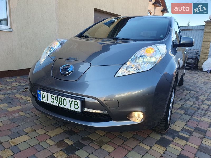 Хетчбек Nissan Leaf 2014 в Горі