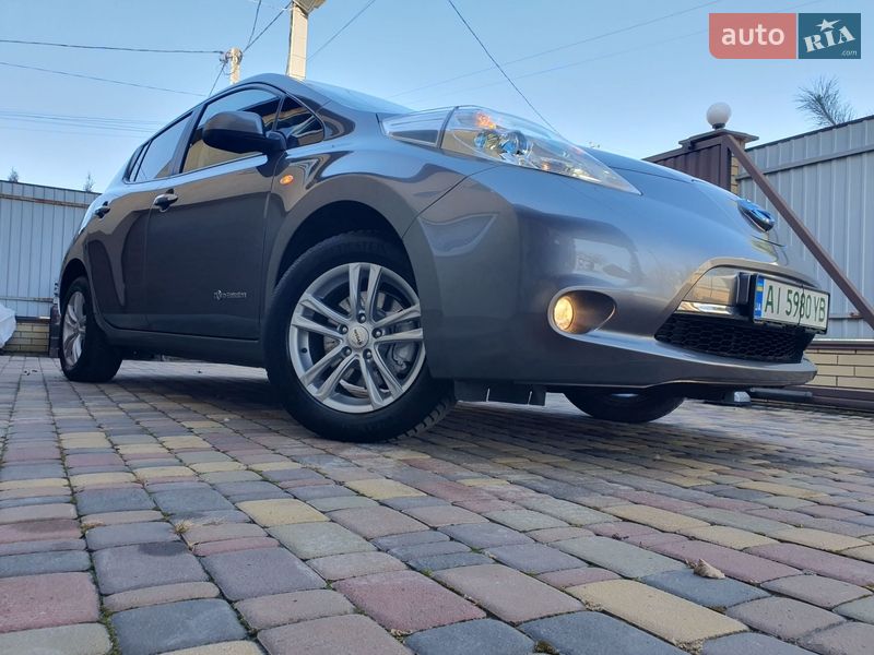 Хетчбек Nissan Leaf 2014 в Горі