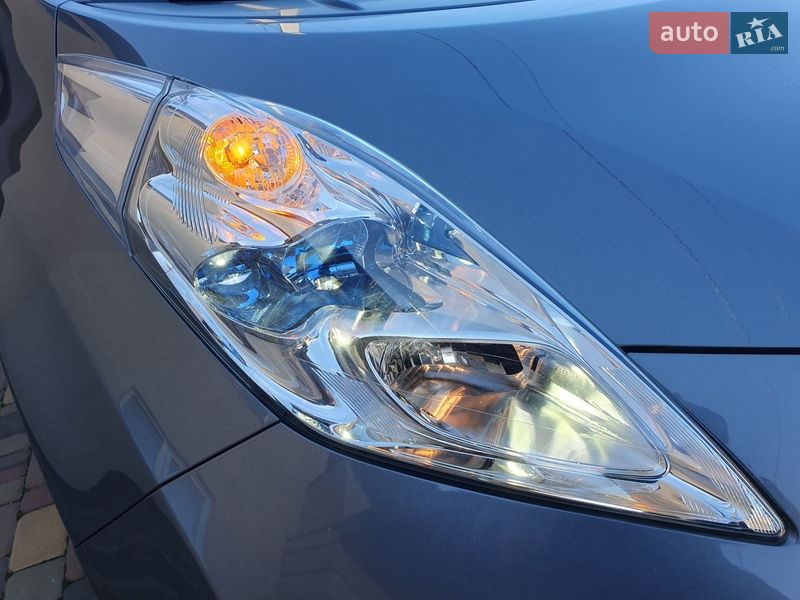 Хетчбек Nissan Leaf 2014 в Горі