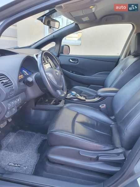 Хетчбек Nissan Leaf 2014 в Горі