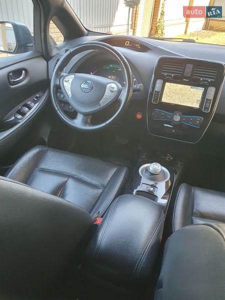 Хетчбек Nissan Leaf 2014 в Горі