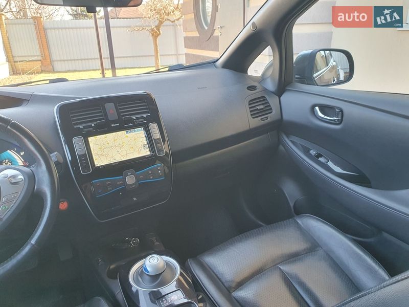 Хетчбек Nissan Leaf 2014 в Горі