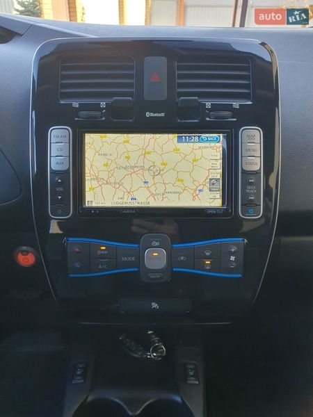 Хетчбек Nissan Leaf 2014 в Горі