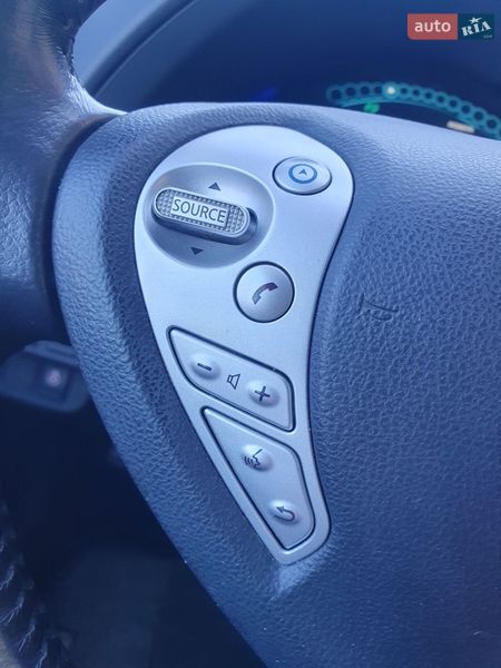 Хетчбек Nissan Leaf 2014 в Горі